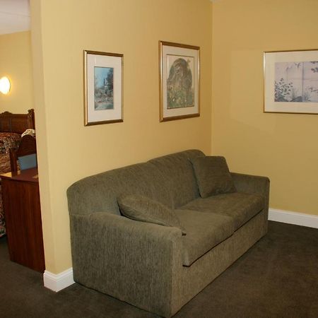 Cape Cod Irish Village South Yarmouth Ruang foto